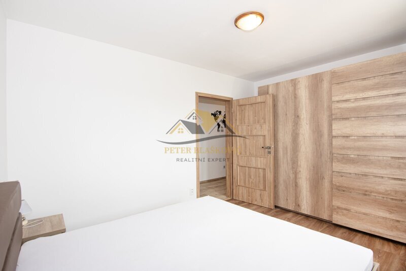 Novostavba bungalovu 4+kk s garáží