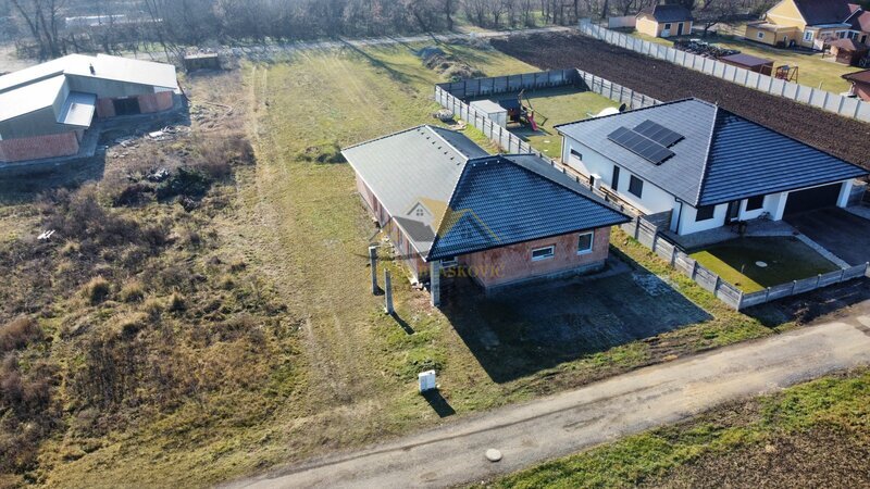 Prodej rodinného domu s pozemkem 1780 m², v Hraběticích